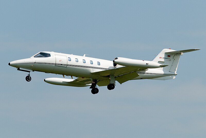 Файл:Learjet 35 (8738280921).jpg