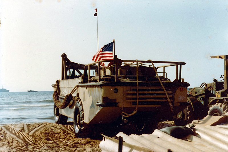 File:Navy Amphibian, Beirut 1982.jpg