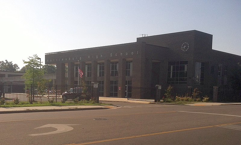 File:New Hattiesburg High School.jpg