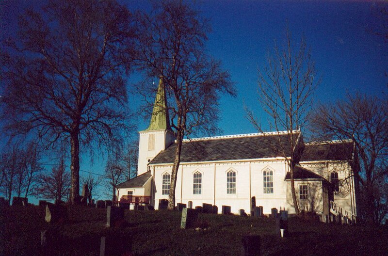 File:TillerKirke2.jpg