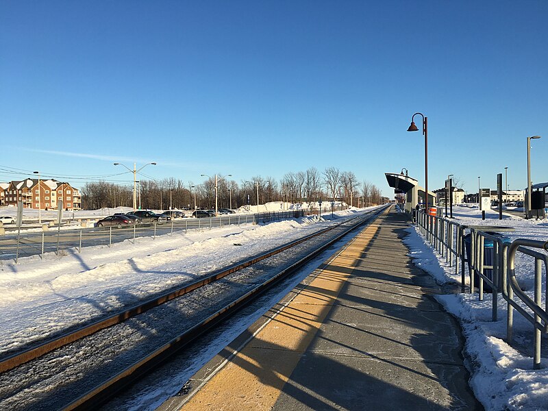 File:Vaudreuil (exo) train station.jpg