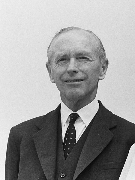 File:Alec Douglas-Home in 1963.jpg