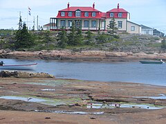 Johan Beetz House (Le Chateau)[9], Piashti River, rock of Canadian Sheild