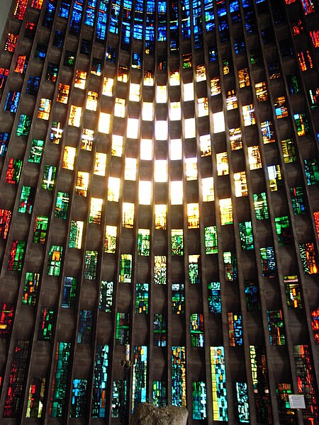 Файл:Baptistry Window -Coventry Cathedral-5July2008.jpg