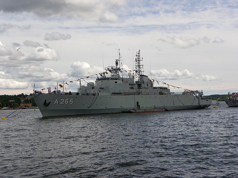 Файл:HMS Visborg 2010.JPG