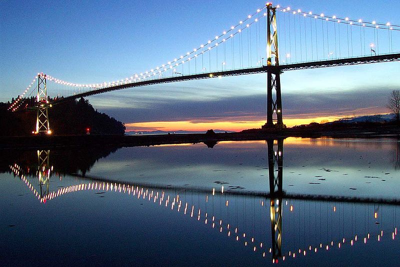 File:LionsGateBridgeTidepoolReflection.jpg