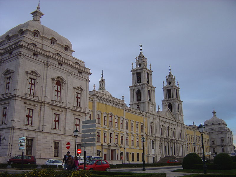 File:Mafra Convento.JPG