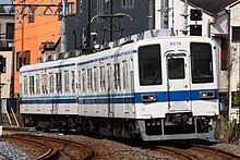 Tobu-Series8000 8576.jpg