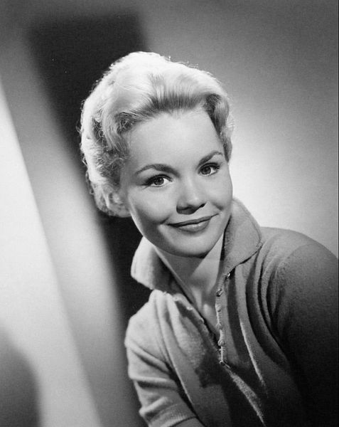 File:Tuesday Weld circa 1960.JPG