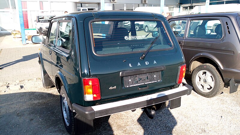 Файл:2016 Lada Niva Rear.jpg