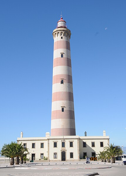 Archivo:Farol da Barra-Aveiro.JPG