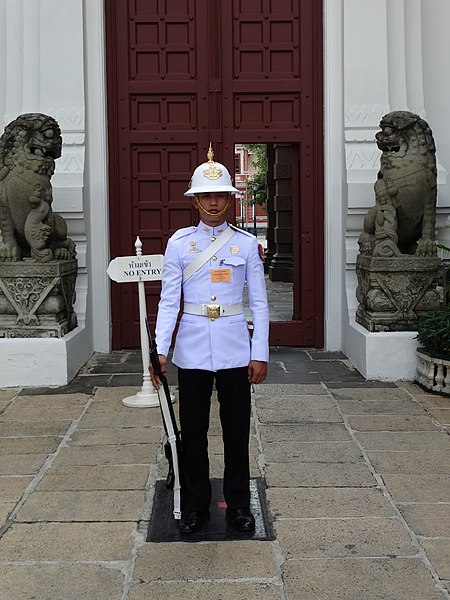 Archivo:Great Palace Bangkok 2.jpg