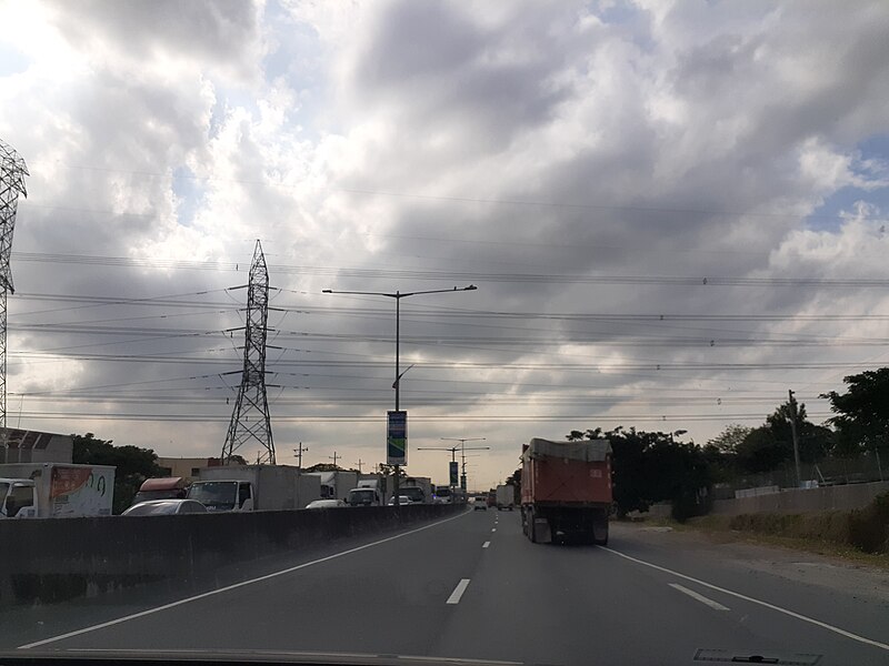 File:NLEX Segment 8.1jwilz.jpg