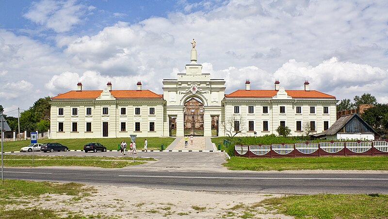 Файл:Палац Сапегаў, Ружаны.jpg