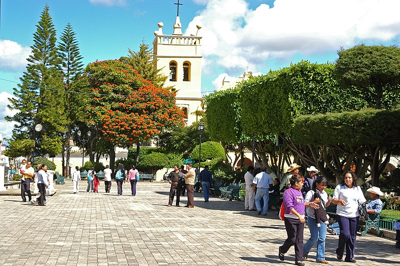 Файл:Comitán Central Plaza.jpg