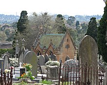 Cussen Memorial Kew.jpg