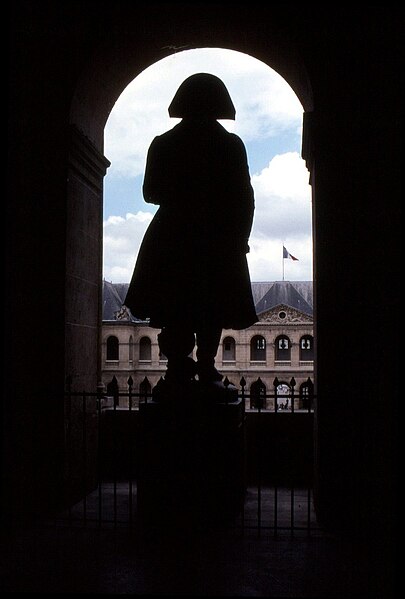 File:Invalides-film138.jpg