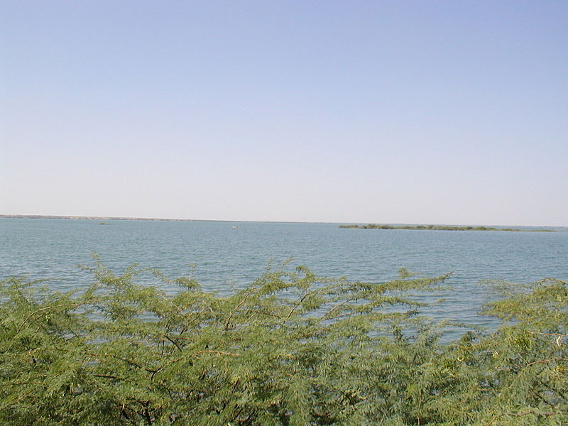 File:Keenjhar Lake Thatta.jpg