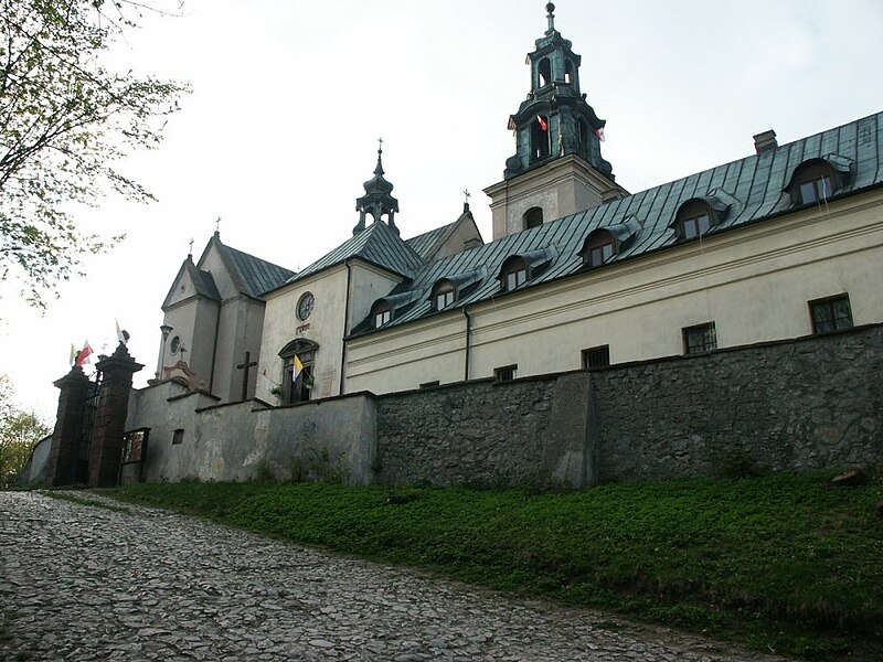 File:Kielce-karczowka.jpg