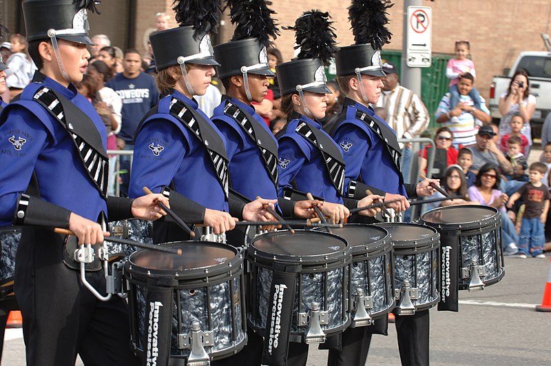 File:Morton-Ranch-HS-Drumline-HEB-Parade-Nov-27-08.jpg