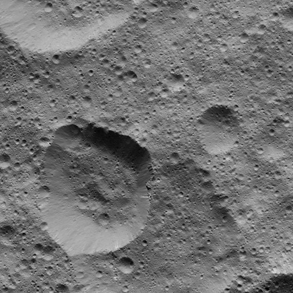 File:PIA20676-Ceres-DwarfPlanet-Dawn-4thMapOrbit-LAMO-image96-20160417.jpg