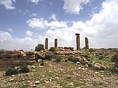 Pre-Axumite monolithic columns in Qohaito