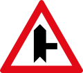 Side road junction to right