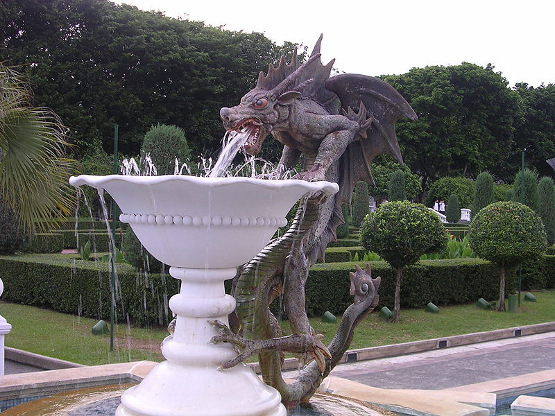 Файл:Sg sentosa dragon mfountain.jpg