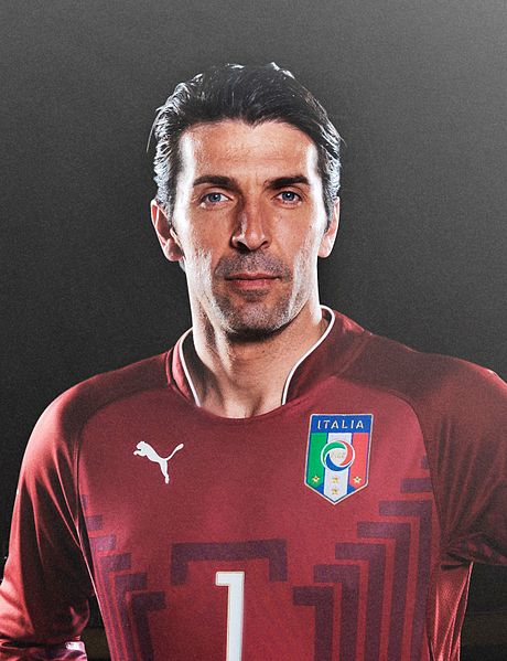 Archivo:Gianluigi Buffon (2014).jpg