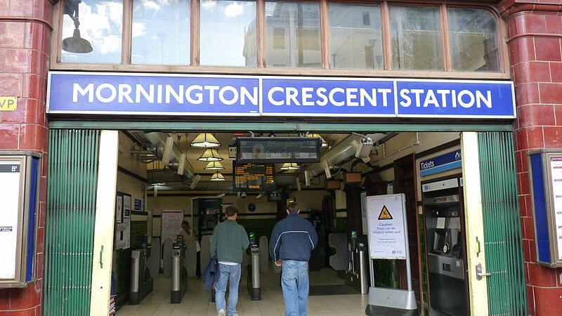 File:Mornington Crescent 3.jpg