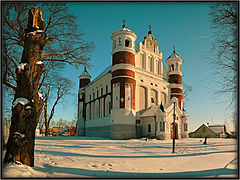 Iglesia fortificada en Muravanka, Bielorrusia.