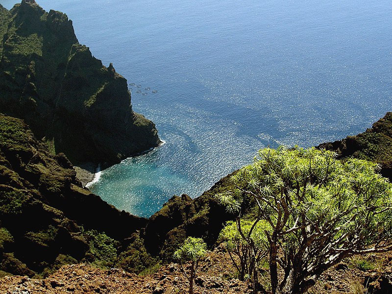 File:Bay near masca.jpg