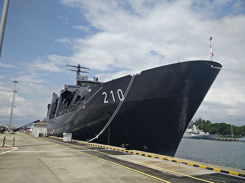 File:RSS Endeavour (210).jpg