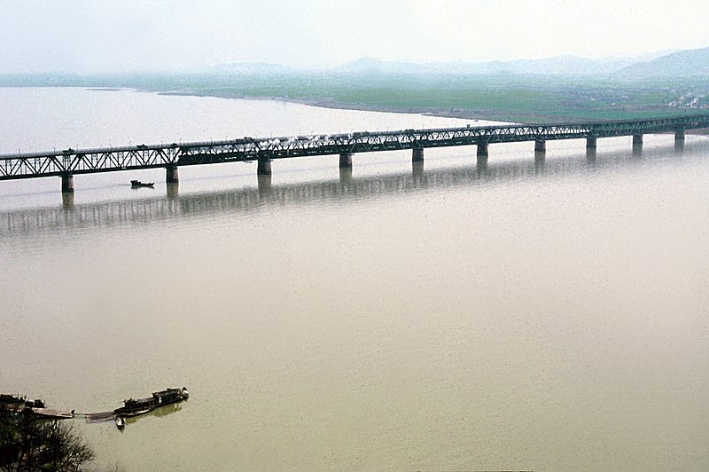 File:Hangzhou, Qiantang 1978 01.jpg