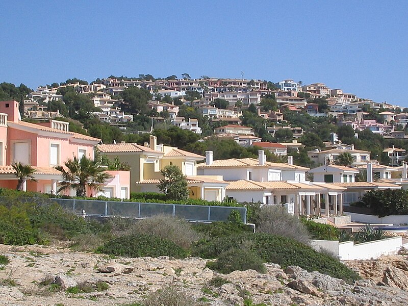 Archivo:Nova-SantaPonsa-Mallorca-rafax.jpg