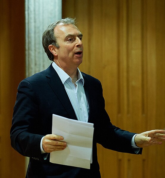 Archivo:Peter Hitchens at SidneySussex.jpg