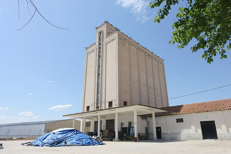 Archivo:Silo de Esquivias.jpg