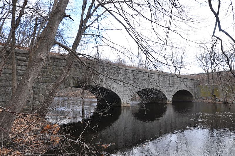 File:CochituateAqueduct CharlesRiverBridge.jpg