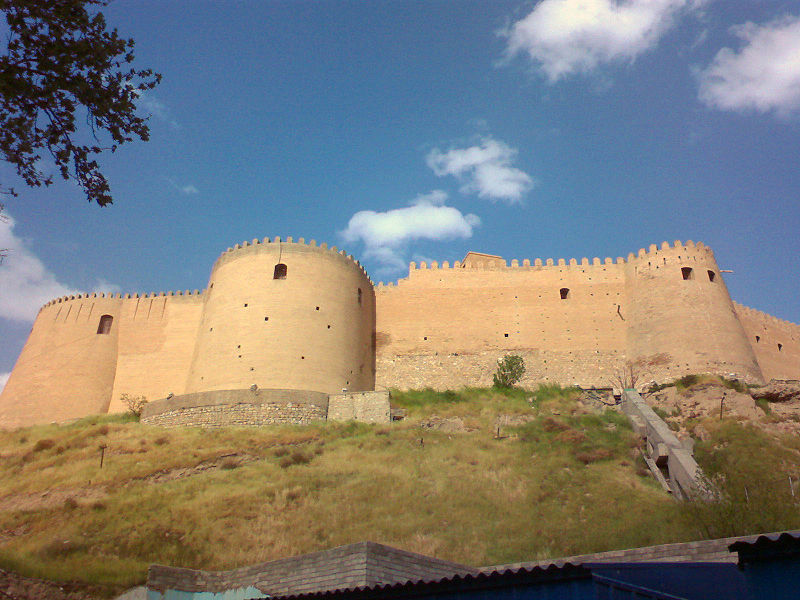 Файл:Falak-ol-Aflak Castle 01.JPG