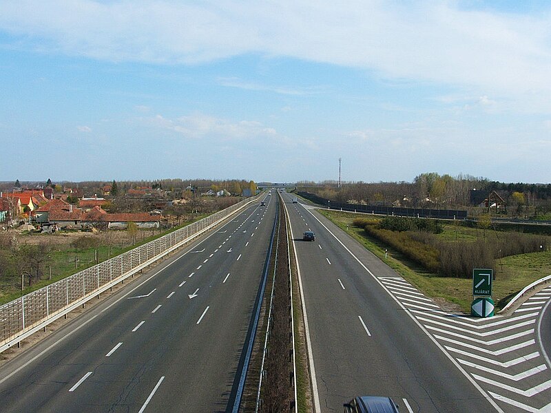 File:M5-Kecskemét.jpg