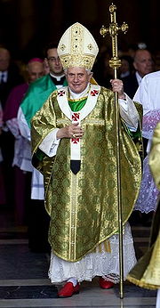 Pope Benedict XVI holding the ferula of Pius IX on 5 October 2008.