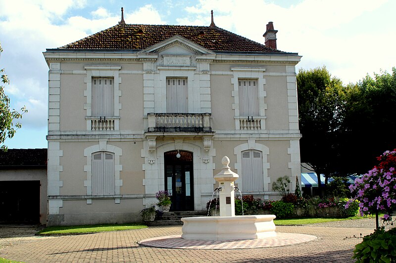 File:Gaillères Mairie.JPG