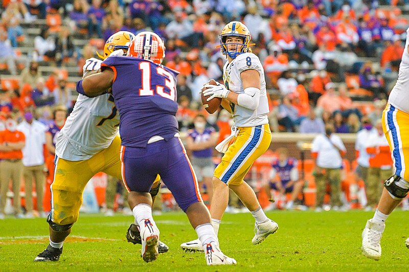 File:Kenny Pickett vs. Clemson.jpg