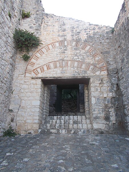 File:Main Gate Kassiopi Castle.JPG