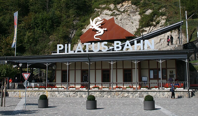 File:Pilatusbahn Talstation.jpg