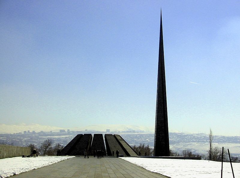 File:Yerewan war memorial.jpg