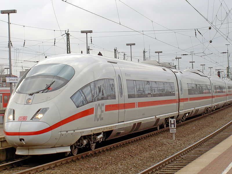 File:ICE3-Einfahrt-Dortmund.jpg