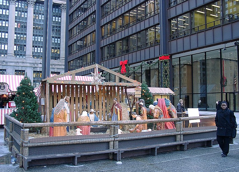 File:NativityScene ChristkindlmarketChicago 12190011a.jpg