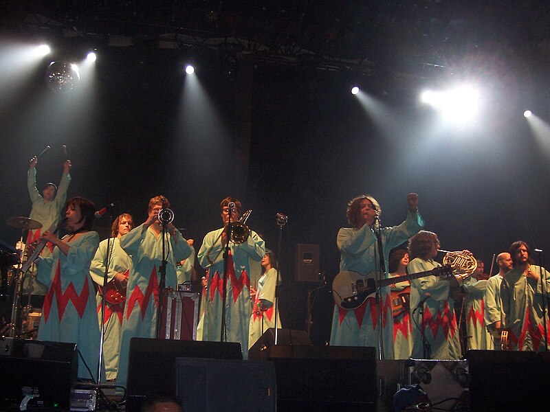 File:Polyphonic Spree.jpg