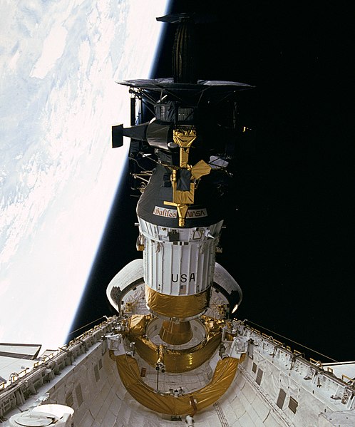 Archivo:Galileo probe deployed (large).jpg